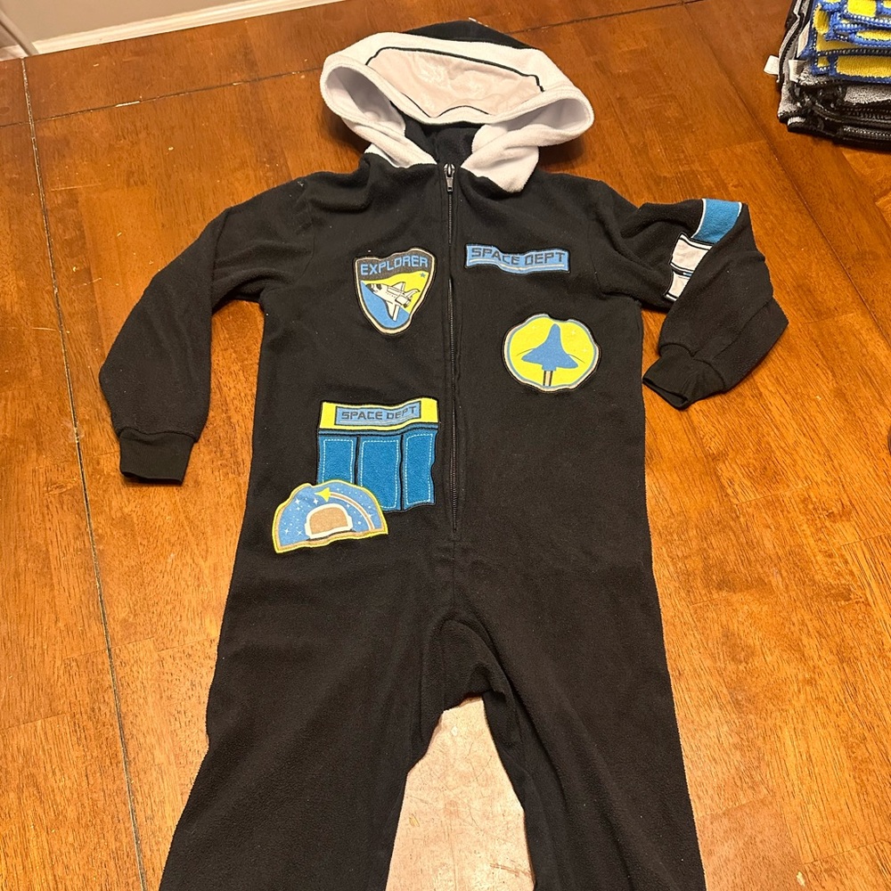 Cat and Jack Astronaut PJs 4/5